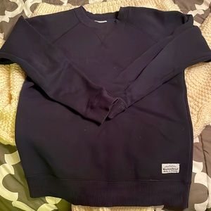 Mutton head crew neck sweater. Very good condition.